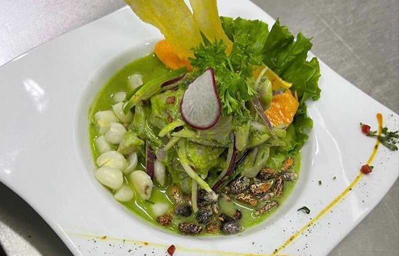 Ceviche Mixto al Cilantro